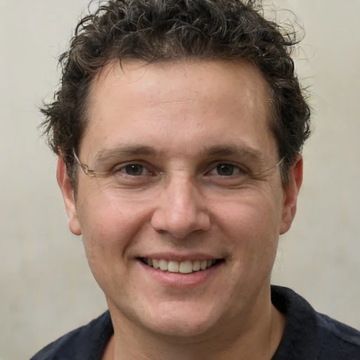 Erik L.